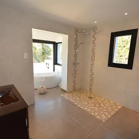 La Blanche Санари-сюр-Мер