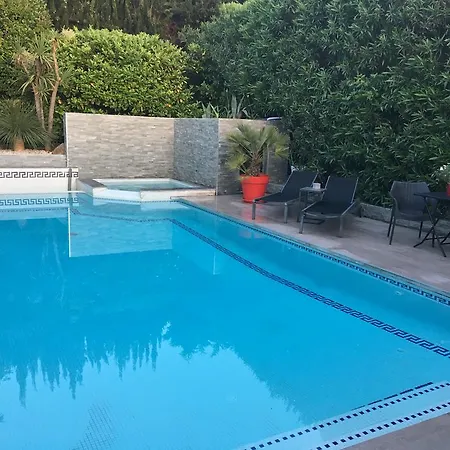 La Blanche Санари-сюр-Мер