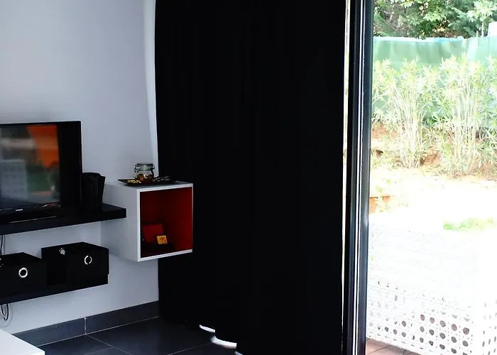 La Blanche Bed & Breakfast *