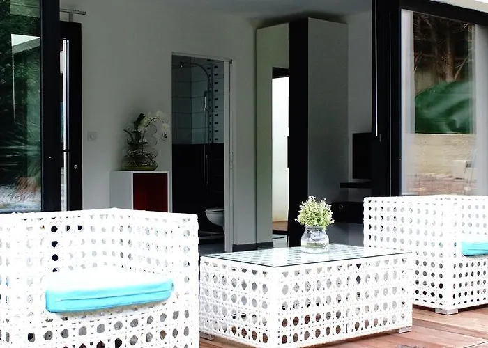 La Blanche Bed & Breakfast